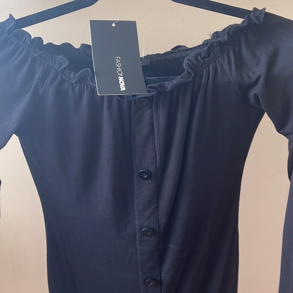 New black sleeved dress. - Picture 3 of 4